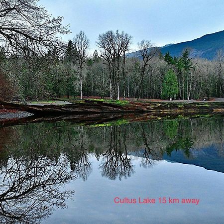 Private Suite 2Br Near Hwy 1, Heritage Park, Coliseum, Cultus Lake, Fishing, Chilliwack Kültér fotó