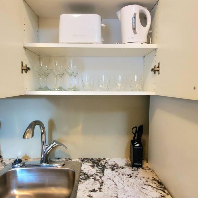 Private 2 Bedrooms Suite Near Hwy 1, Cultus Lake, Heritage Park, Fishing, Coliseum Chilliwack Kültér fotó